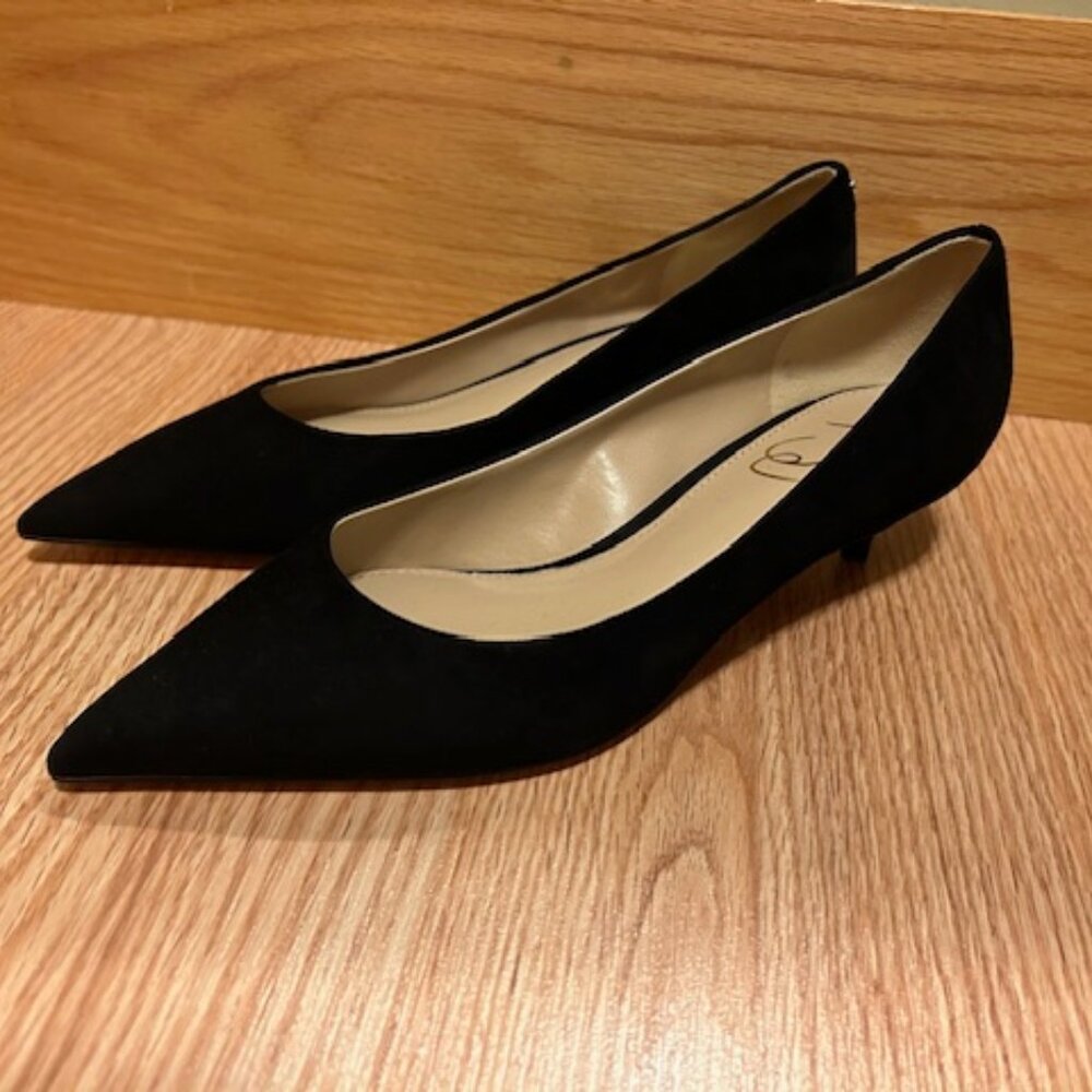 NWOB SAM EDELMAN Franci Kitten Heel – Black Suede  – Size 7